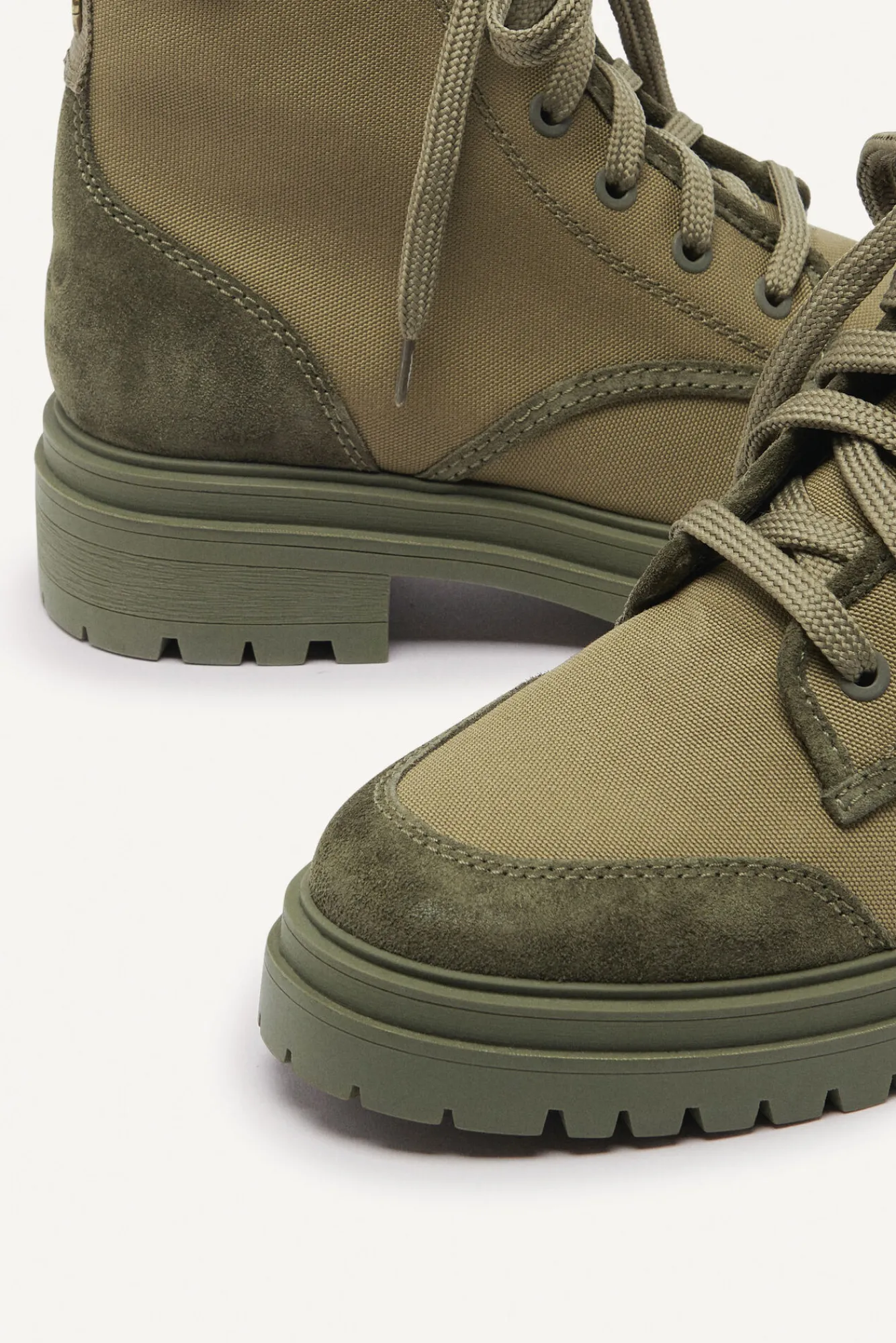 ba&sh Chaussures*Canastra. Vert