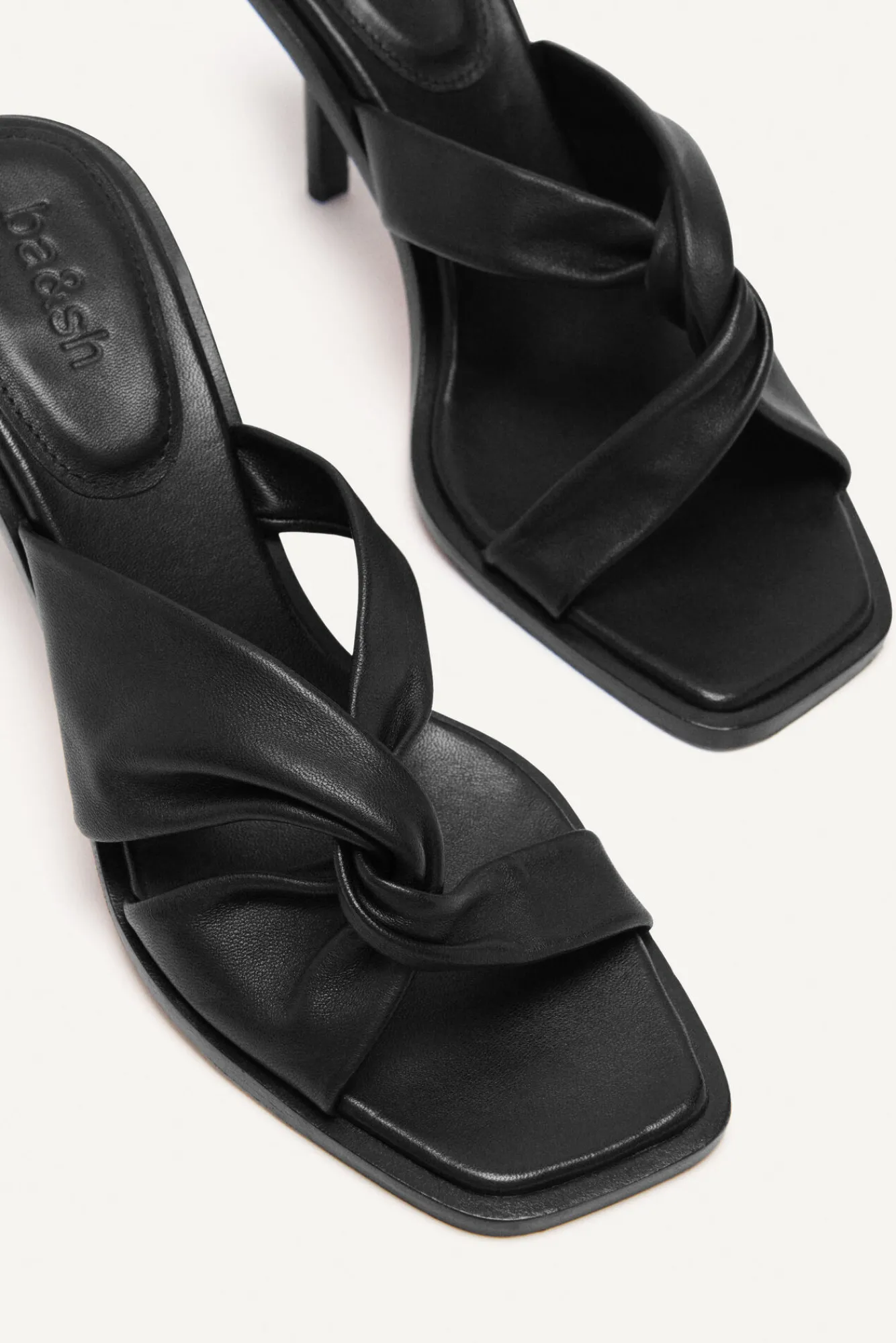 ba&sh Chaussures*Capioka. Noir