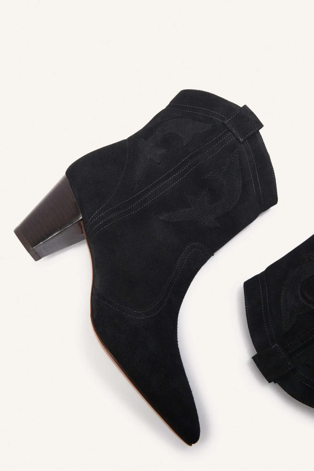 ba&sh Chaussures*Casey. Carbone