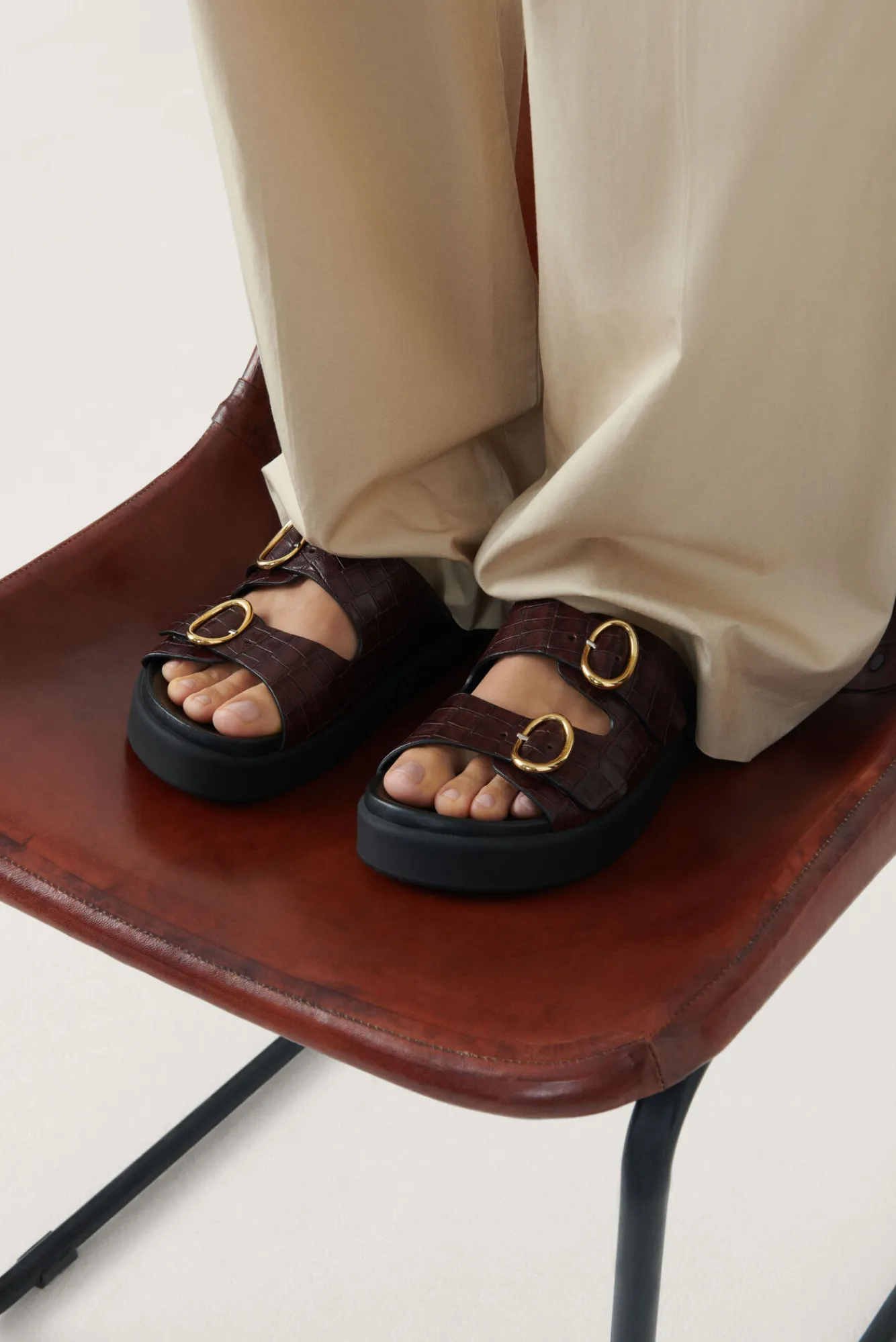 ba&sh Chaussures*Cayetana. Marron