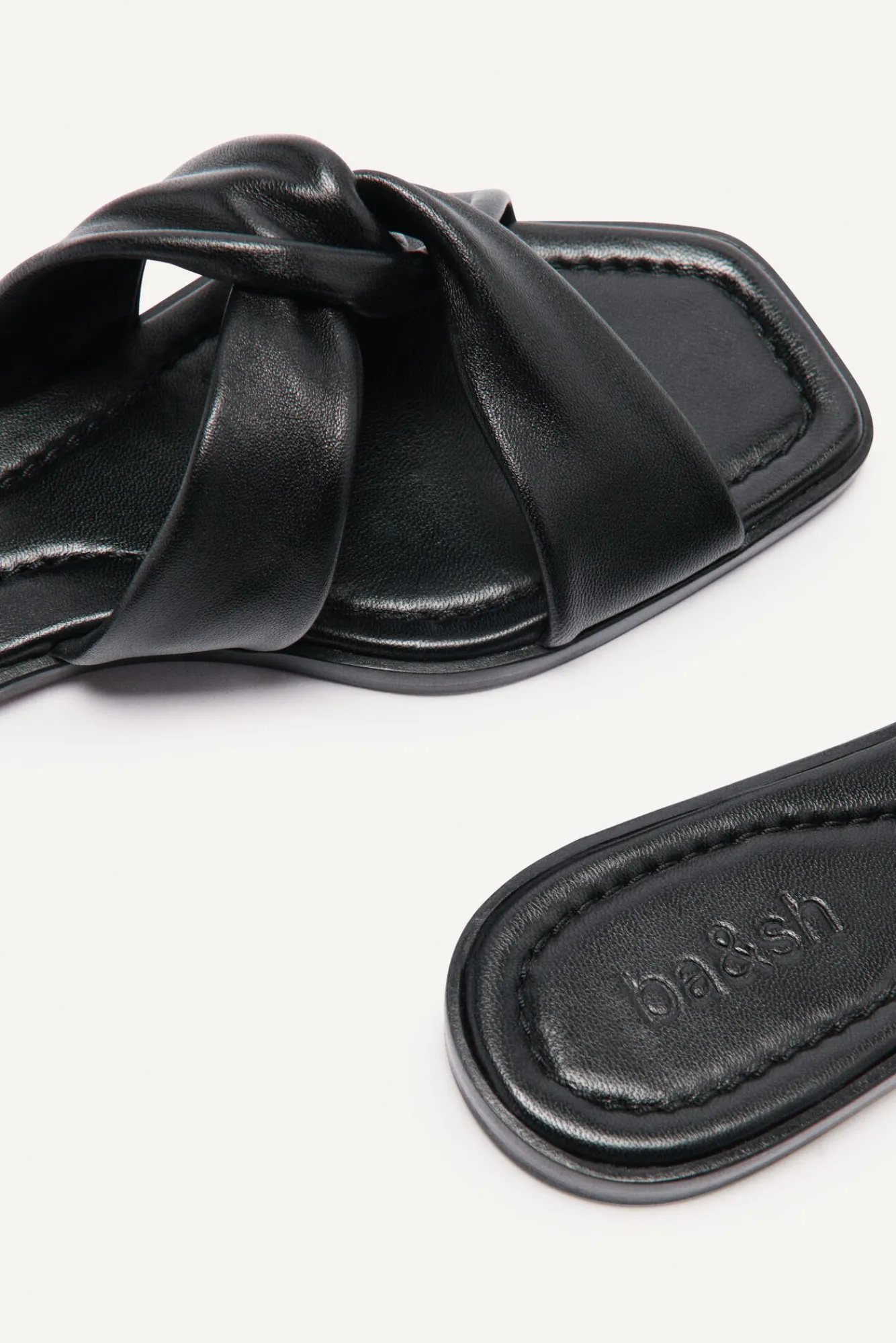 ba&sh Chaussures*Fcapioka. Noir