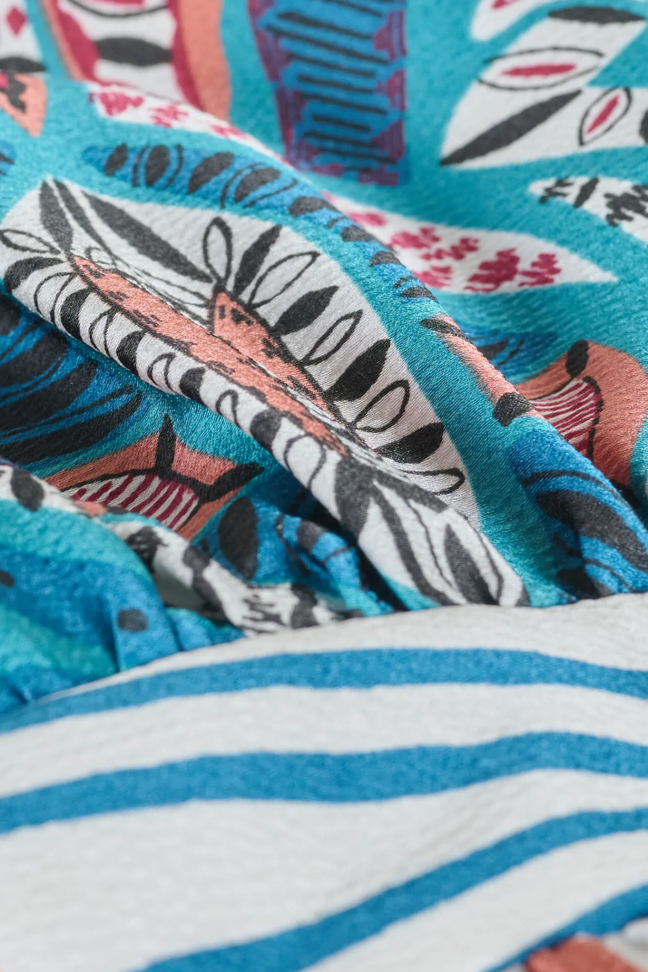 ba&sh Robes*Joyce. Bleu