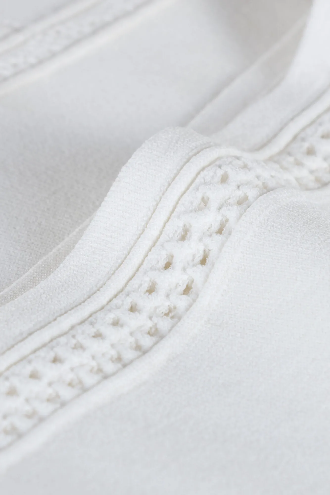 ba&sh Mailles*Saturne. Blanc Ecru