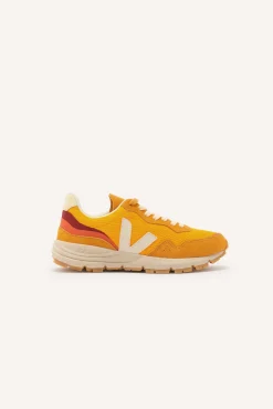 ba&sh Chaussures*Veja. Jaune
