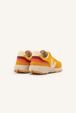 ba&sh Chaussures*Veja. Jaune